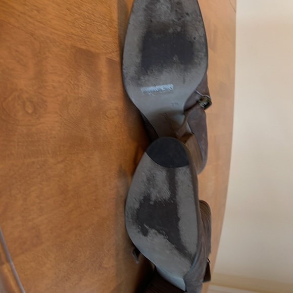 Paul Green Suede Bronze- Brown Ankle Boot- very good condition - Picture 4 of 8